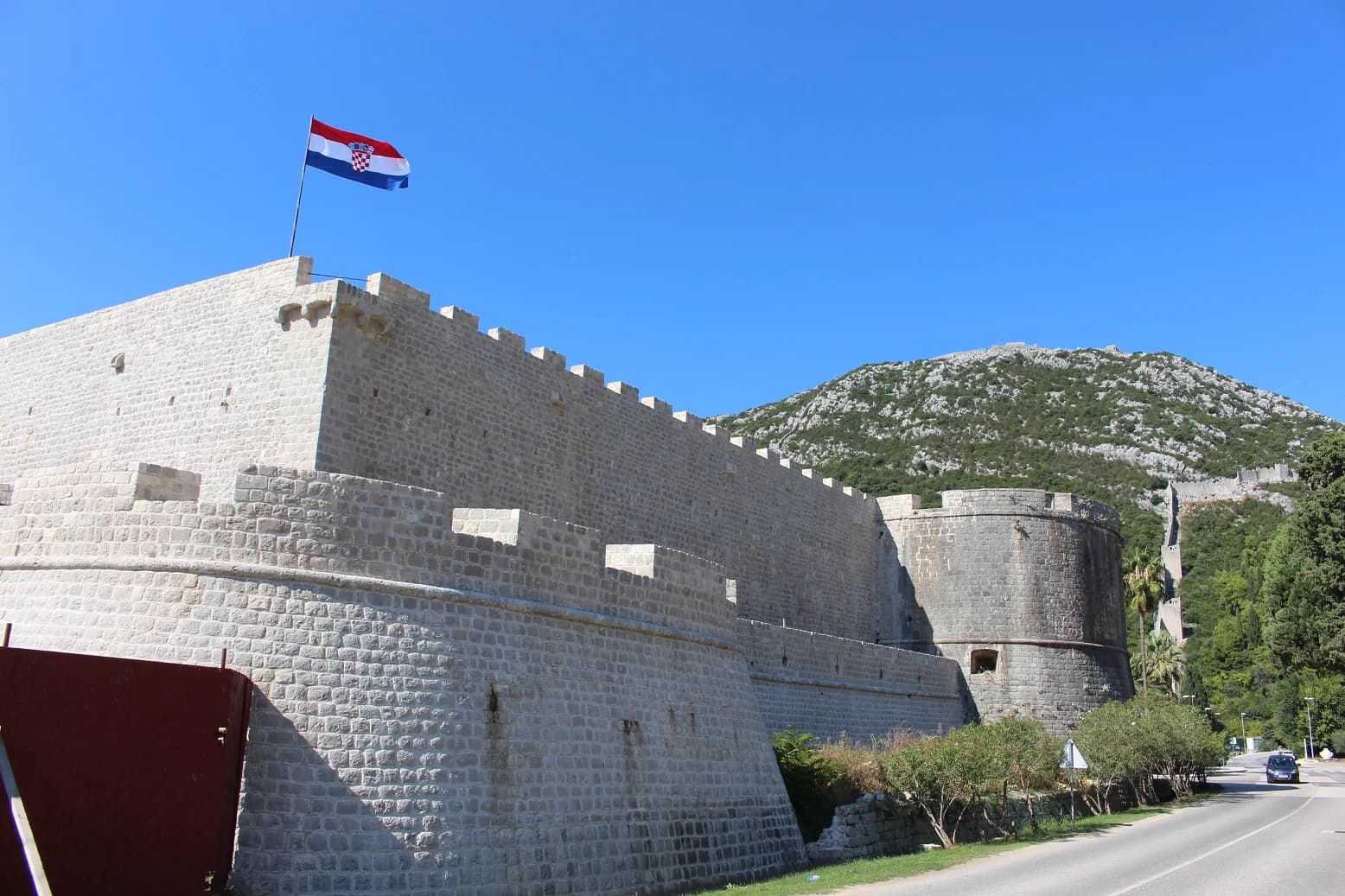 Ston - Stonske zidine i kušanje kamenica